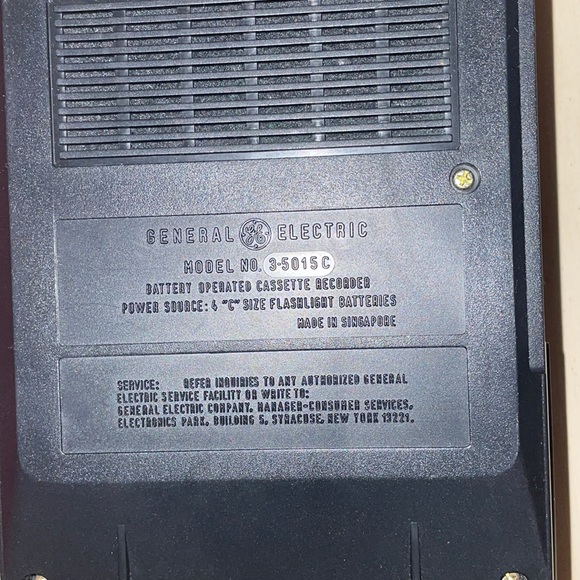 Vintage GE 3-5015 AC/DC cassette tape recorder - Picture 4 of 8